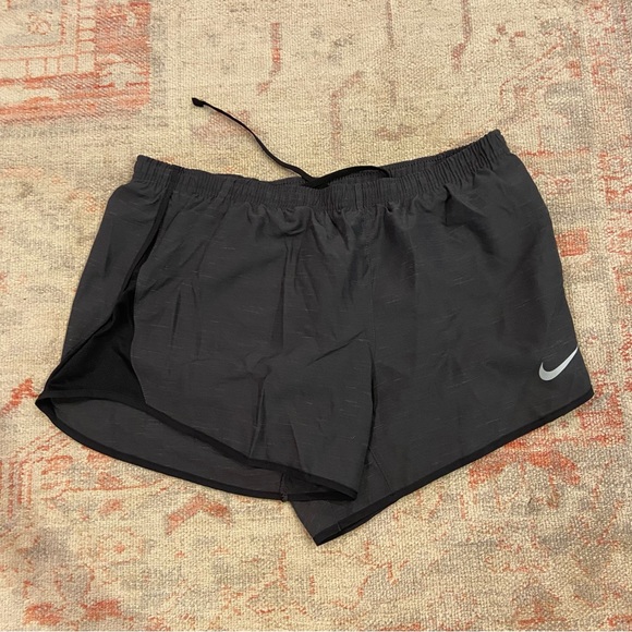 Women’s Nike Dri-Fit Tempo Running Athletic Shorts Gray/Black, Medium - Picture 1 of 3